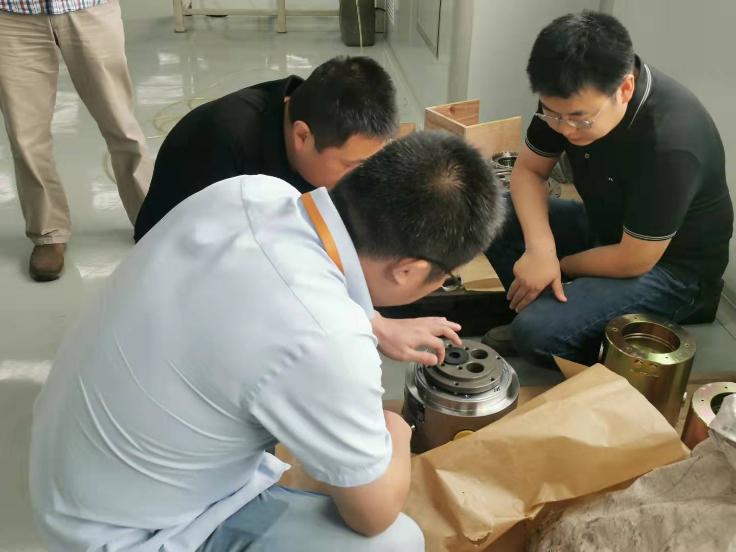騰旋風(fēng)電旋轉接頭